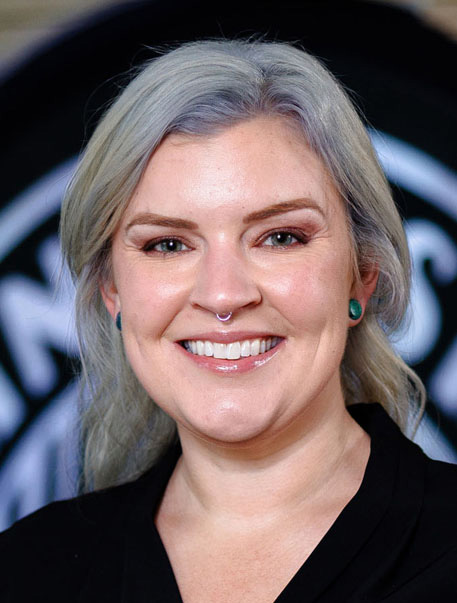 Photo of Lindsey Thomas